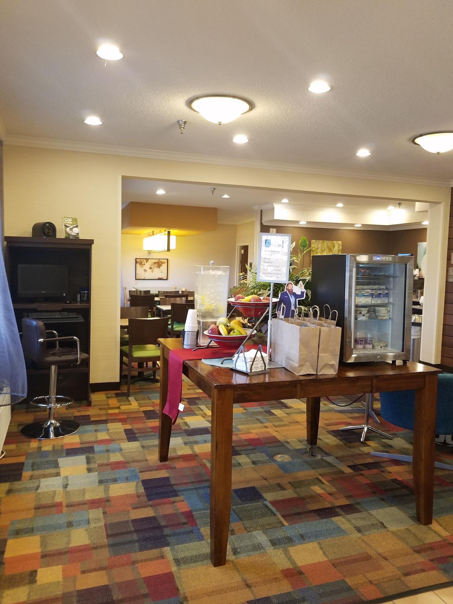 Americinn By Wyndham Moline Airport Quad Cities Ngoại thất bức ảnh